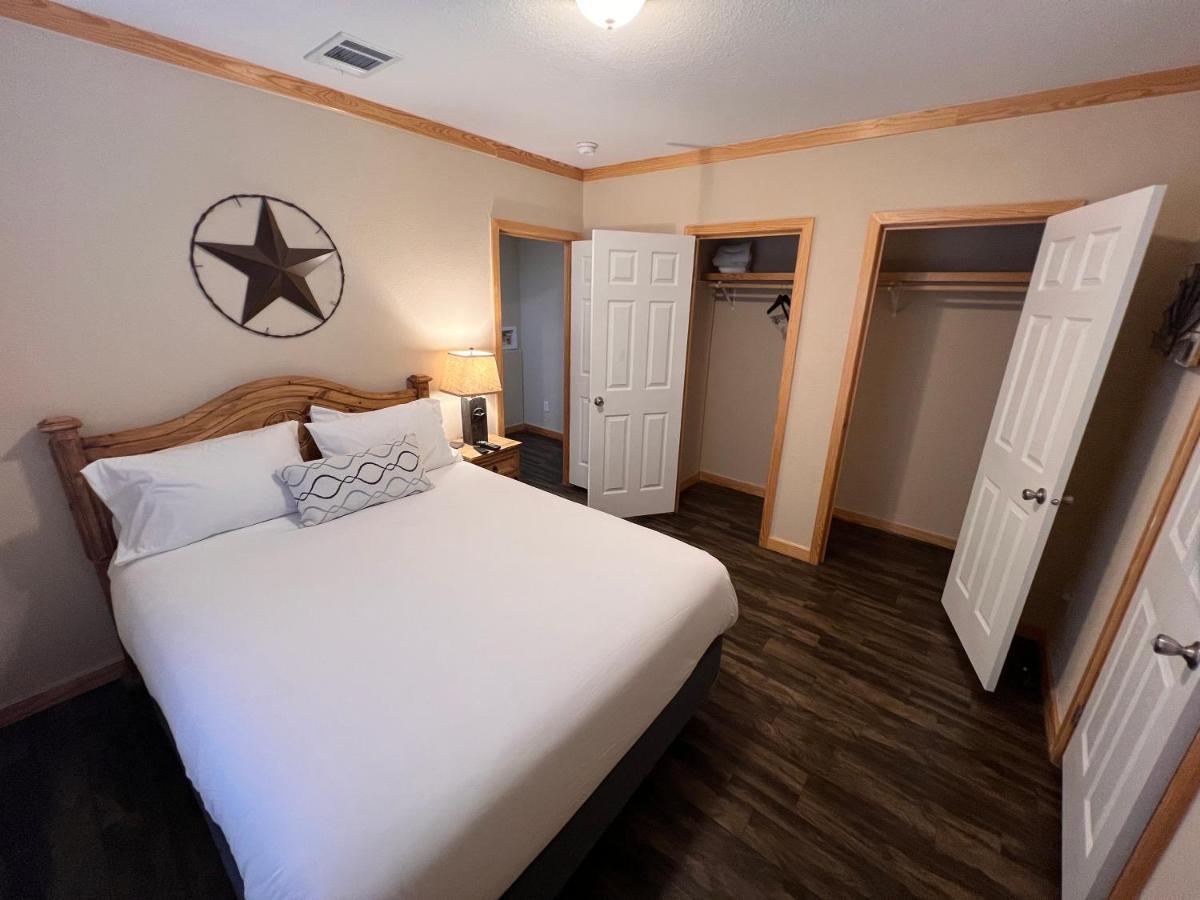 The Hideout Golf Club & Resort Lake Brownwood Exteriör bild